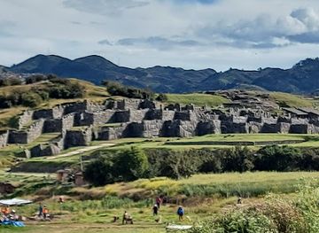 peru/cusco-region/landmark/ruinas-de-qhalispuqyo