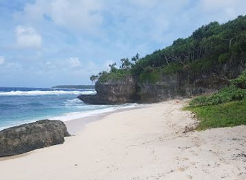 tonga/ha-apai-islands/landmark/anahulu-cave