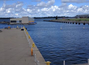 pennsylvania/presque-isle-state-park/landmark/erie-maritime-museum-homeport-of-the-u-s-brig-niagara