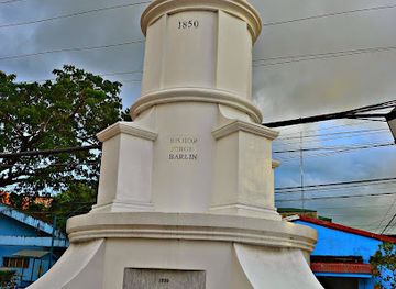 philippines/bicol-region/landmark/plaza-jorge-barlin
