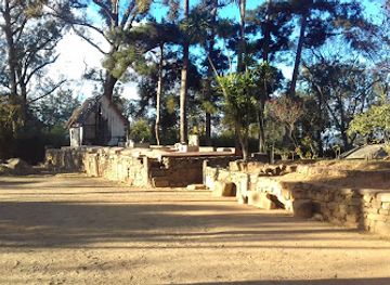 madagascar/ihorombe/landmark/rova-d-ambohidratrimo