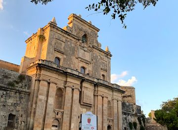 malta/harbour-area/landmark/notre-dame-gate