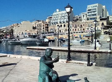 malta/southern-region/landmark/spinola-bay