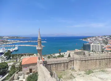 Cesme Castle