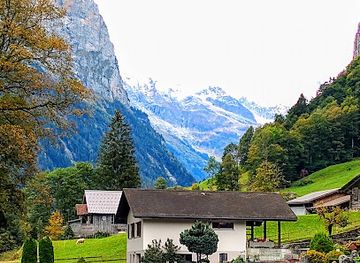 switzerland/lauterbrunnen-valley/landmark/lauterbrunnen-cemetery