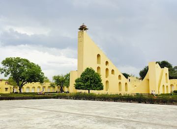 india/jaipur/jantar-mantar/landmark/jantar-mantar