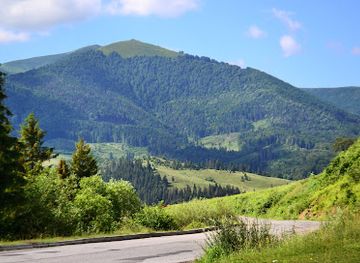 ukraine/svydovets-mountains/landmark/volovets-pass