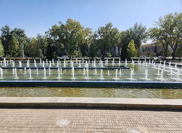 uzbekistan/tashkent-region/landmark/independence-square