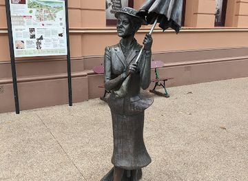 australia/fraser-coast/landmark/the-story-bank