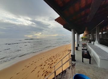 sri-lanka/hikkaduwa/landmark/funky-de-bar