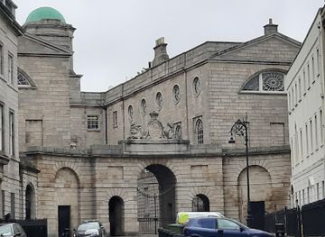 ireland/dublin/landmark/14-henrietta-street