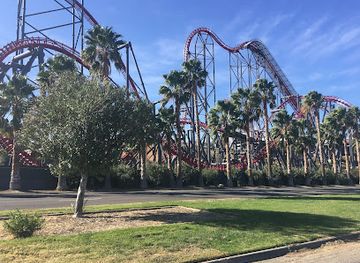 california/santa-clarita/landmark/six-flags-hurricane-harbor-los-angeles