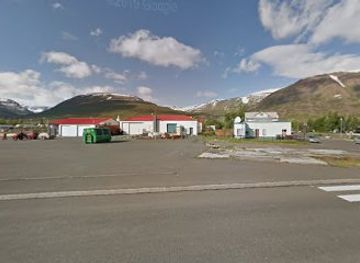 iceland/dalvik/landmark/tallest-man-in-iceland-ever