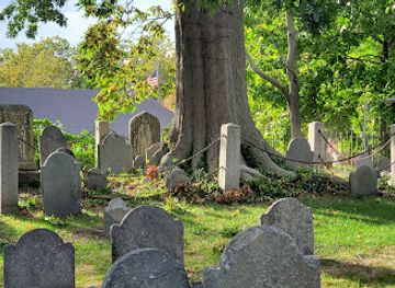massachusetts/salem/landmark/the-burying-point