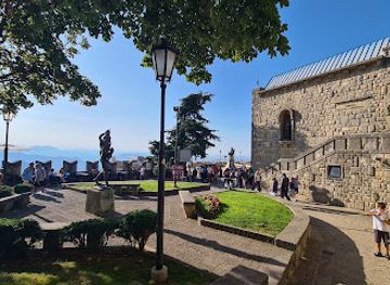 san-marino/domagnano/landmark/monumento-alle-vittime-del-bombardamento-di-san-marino