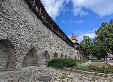 estonia/tallinn/old-town/landmark/stable-tower