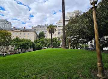 argentina/buenos-aires/recoleta/landmark/plaza-san-martin-de-tours