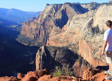 utah/zion-national-park/landmark/east-zion-adventures
