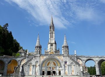 france/lourdes/landmark/tourist-office-of-lourdes