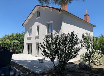 france/midi-pyrenees/landmark/midi-pyrenees-facades-occitanes