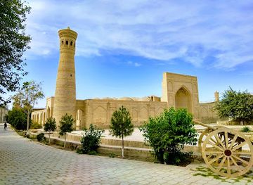 uzbekistan/zarafshan-range/landmark/toki-sarrofon