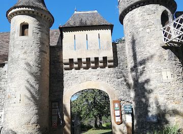 france/languedoc/landmark/chateau-cenevieres