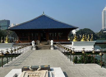 sri-lanka/colombo/landmark/gangarama-sima-malaka