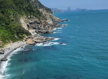 south-korea/busan-beaches/landmark/taejongdae-observation-deck