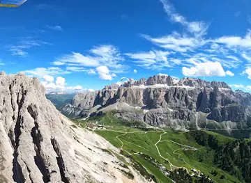 GARDENAFLY - Paragliding Tandemflights in the Dolomites