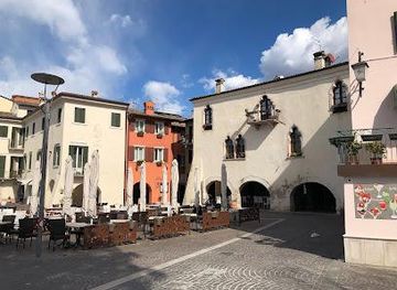 italy/verona/landmark/palazzo-dei-capitani
