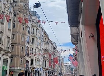 turkiye/istanbul/beyoglu/landmark/independent-street