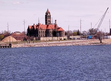 michigan/bay-city/landmark/veterans-memorial-park