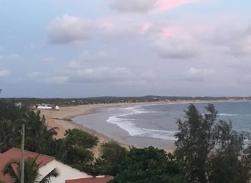 mozambique/inhambane/landmark/peri-peri-divers-tofo-scuba-dive-center