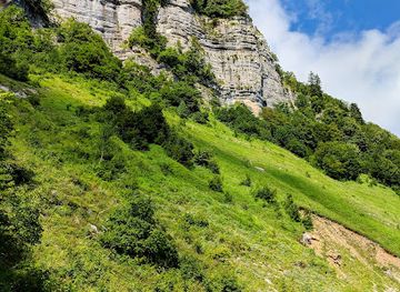 georgia/racha-lechkhumi-and-kvemo-svaneti/landmark/tskhradjvari