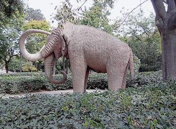 spain/barcelona/landmark/mamut