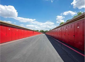 texas/irving/landmark/blue-sky-self-storage-irving