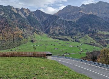 switzerland/glarus/landmark/bergli-stuber-waterfall