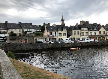 france/brittany-coast/landmark/huelgoat-forest
