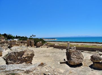 tunisia/the-cap-bon-peninsula/landmark/roman-amphitheater-in-carthage