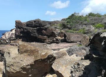 antigua-and-barbuda/devil-s-bridge/landmark/galleon-beach