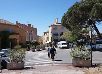 france/saint-tropez/landmark/kelly-s-pub-la-grotte
