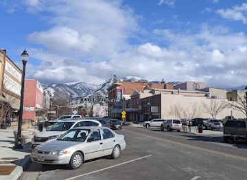 utah/logan/landmark/bluebird-candy-co