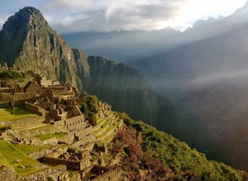 bolivia/andean-valleys/landmark/historic-sanctuary-of-machu-picchu