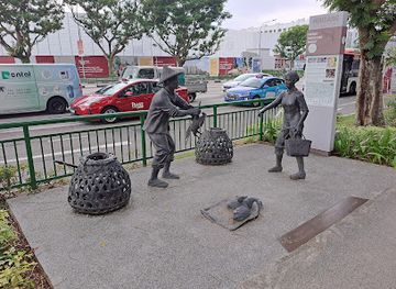 singapore/serangoon/landmark/simon-road-market-statue