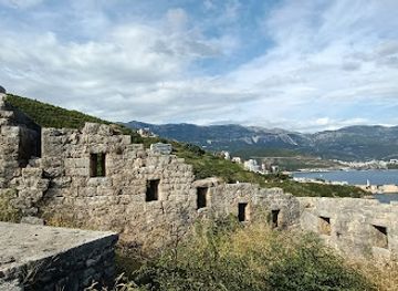 montenegro/budva/landmark/fort-mogren