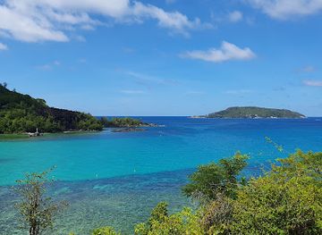 seychelles/port-glaud/landmark/port-launay-beach