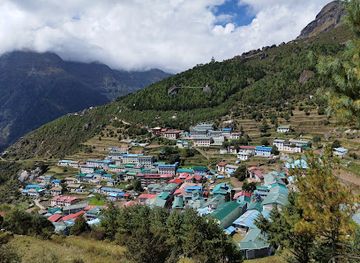 nepal/himalayan/landmark/everest-view-point