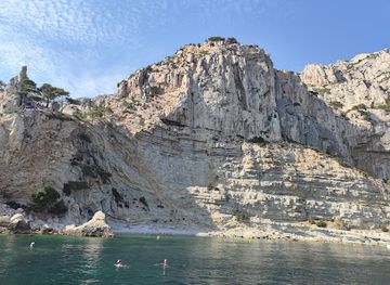 france/marseille-calanques/landmark/bleu-evasion-visite-des-calanques-en-bateau-avec-skipper