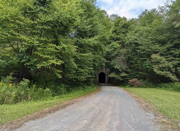 pennsylvania/southern-alleghenies/landmark/big-savage-tunnel