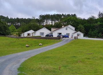 ireland/killarney-national-park/landmark/muckross-riding-stables